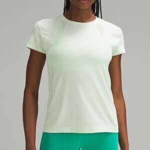 Lululemon Train to Be Short-Sleeve Shirt - Size 6 - Kohlrabi Green